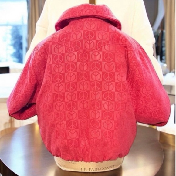 Urban outfitters winter jacket. Pink patterned peace signs all over. Gently worn - Picture 12 of 16